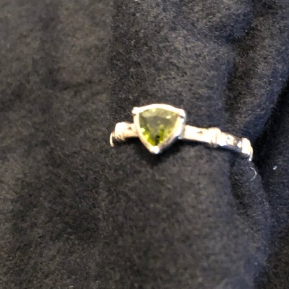 Belle Fleur Ring - Green - Triangle Ring (Size 7)